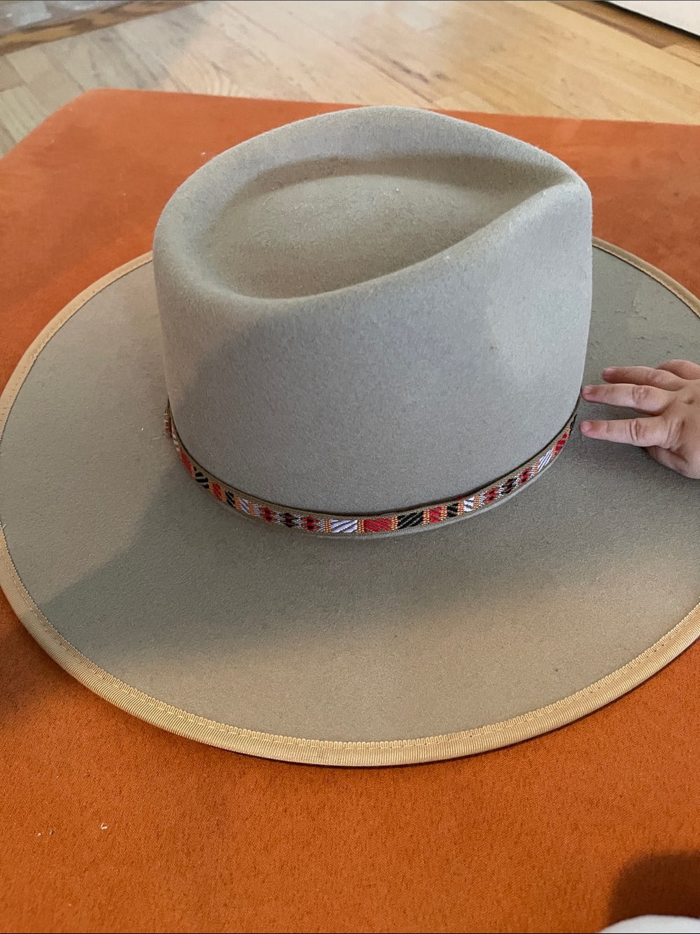 Neutral Beige Wide-Brim Felt Ranch Hat with Decorative Band